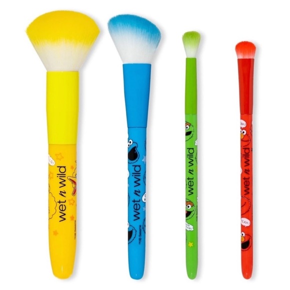 Wet n Wild X Sesame Street Brush Set - Limited Edition - Picture 2 of 5